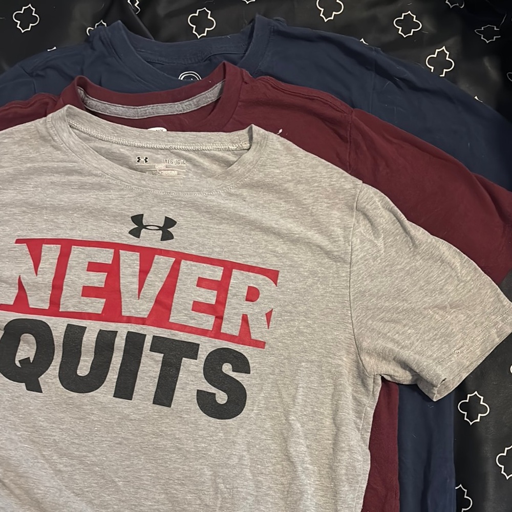 Under Armour / Old Navy, Gray, blue and Red Short Sleeve Tee’s